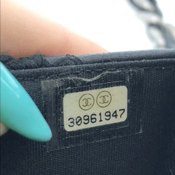 FULL SET - CHANEL 19 WOC Black Calfskin & Crochet Shoulder Bag w/ Ruthenium HW - Picture 14 of 16